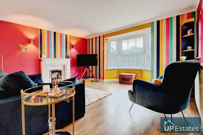 4 Bedroom Detached House For Sale In Chelney Walk, Morrisons Estate, Binley, Coventry, CV3