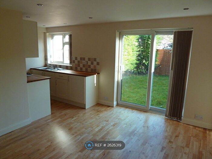 1 Bedroom Flat To Rent In Eaton Close, Bristol, BS16