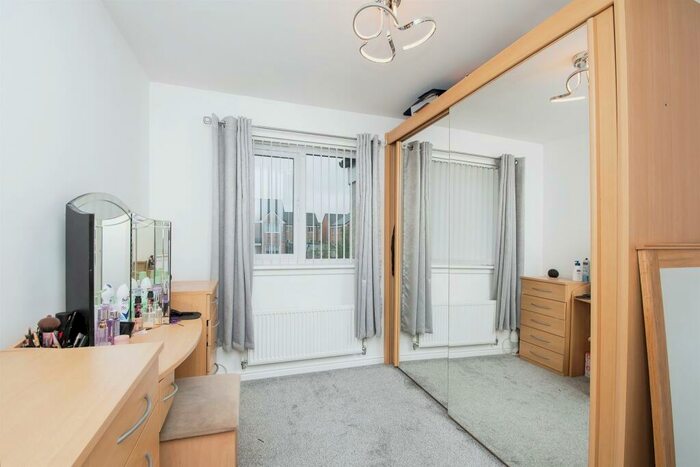 4 Bedroom Detached House For Sale In Glenmill Crescent, Glasgow, G53