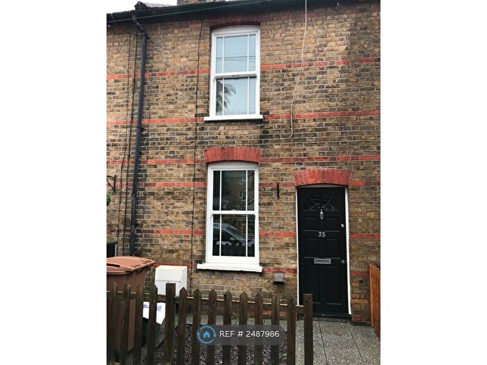 2 Bedroom Terraced House To Rent In Primrose Hill, Chelmsford, CM1