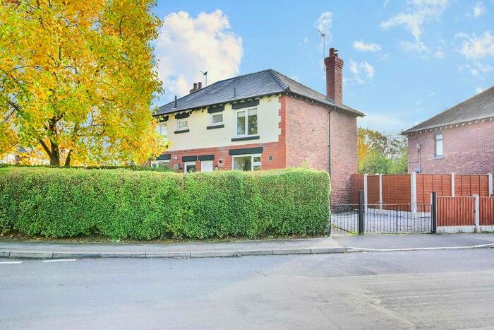 2 Bedroom Semi-Detached House To Rent In Parkgate Road, Macclesfield, Cheshire SK11