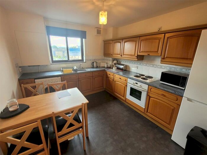2 Bedroom Flat To Rent In Erroll Street, City Centre, Aberdeen, Aberdeen, AB24