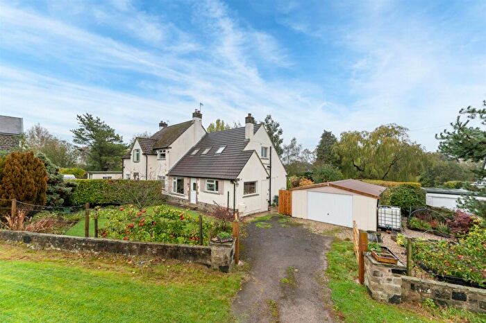 3 Bedroom Semi Detached House For Sale In Wills Gill, Guiseley, Leeds, LS20