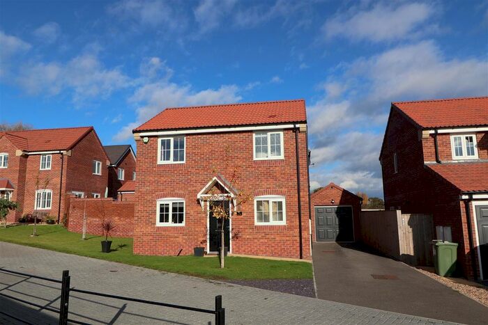 3 Bedroom Detached House For Sale In Aviary Way, Worksop, S81