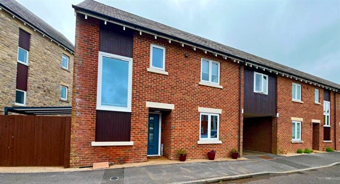 3 Bedroom Link Detached House For Sale In Morbae Grove, Pymore, Bridport, DT6