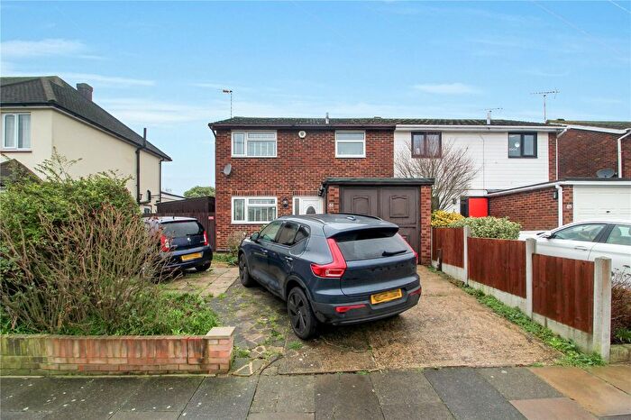 3 Bedroom Semi-Detached House For Sale In Picketts Avenue, Leigh-On-Sea, Essex, SS9