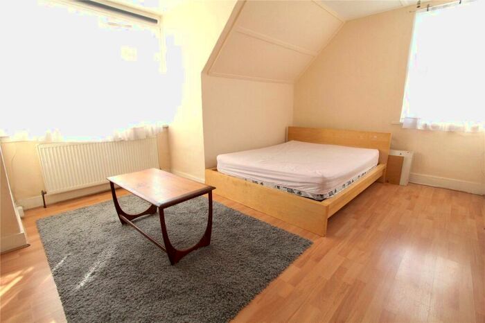 Studio To Rent In Pinner Road, Harrow, HA1