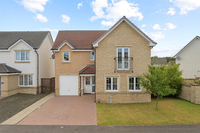 4 Bedroom Detached House For Sale In Netherton Road, Cowdenbeath, KY4