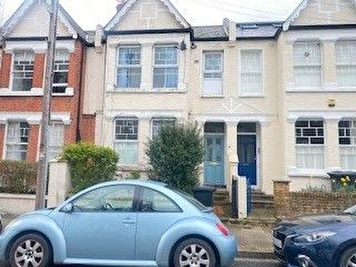 2 Bedroom Flat To Rent In St Elmo Road, Sheppard's Bush, London, W12