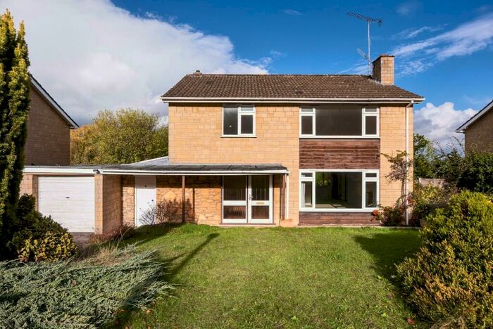 4 Bedroom House To Rent In Hantone Hill, Bathampton, Bath, BA2