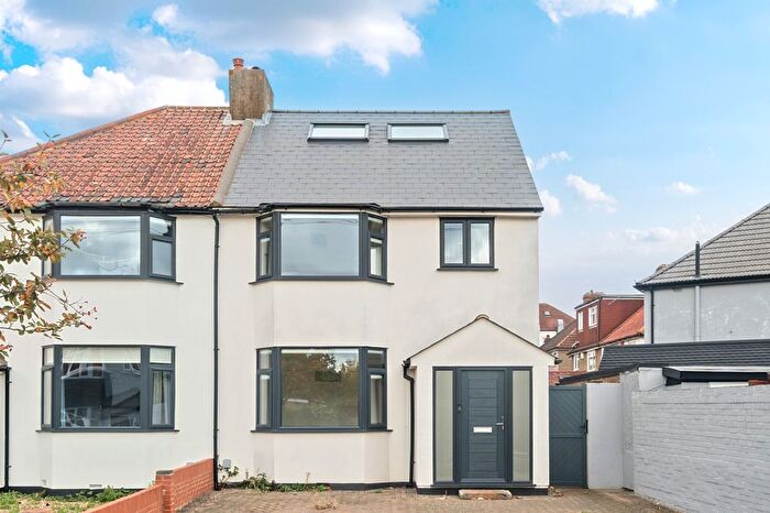 4 Bedroom Semi Detached House To Rent In Merriman Road, London, SE3