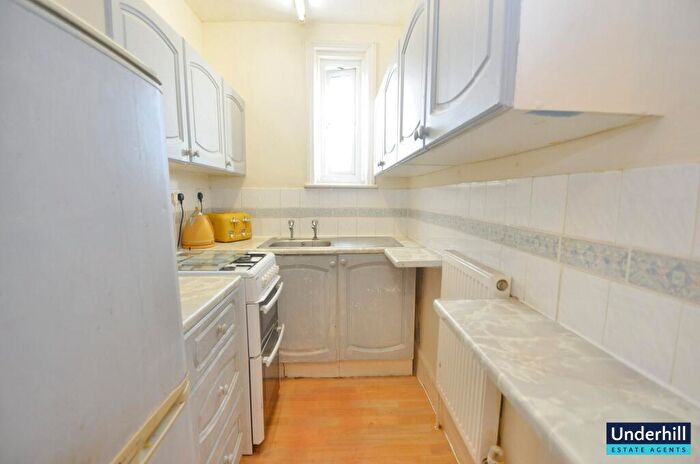 1 Bedroom Flat For Sale In Flat, Devon Court, Dawlish, EX7
