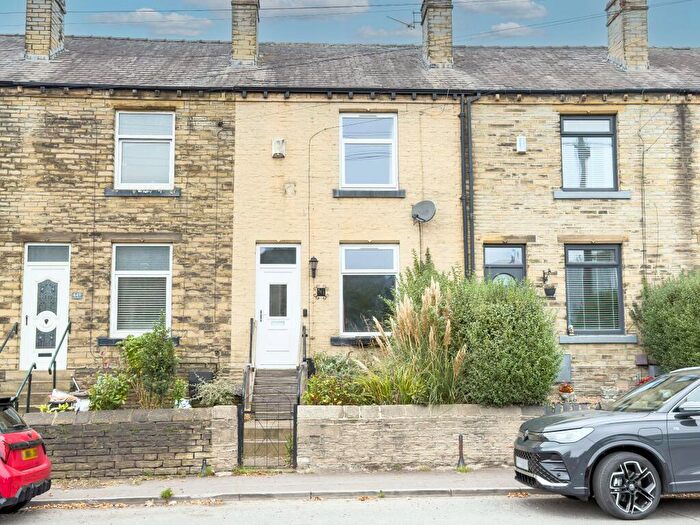2 Bedroom Terraced House For Sale In Bradford Road, Brighouse, HD6