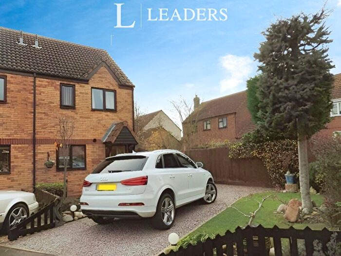 2 Bedroom Semi-Detached House To Rent In Beck Way, Thurlby, PE10