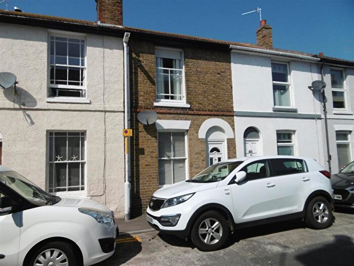 3 Bedroom House To Rent In Essex Street, Whitstable, CT5