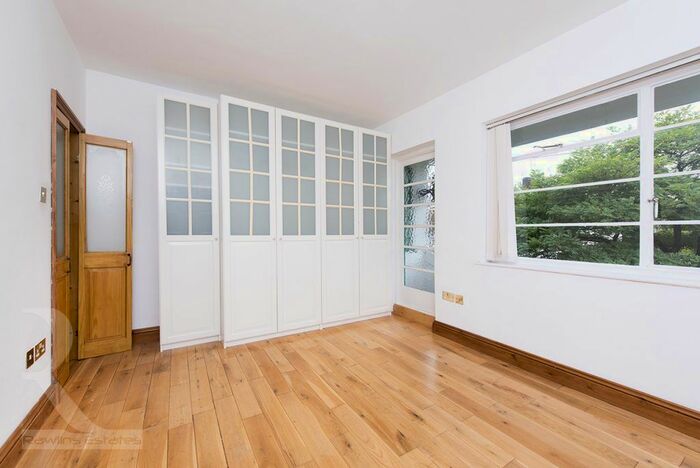 2 Bedroom Flat To Rent In Ossulton Way, London, N2