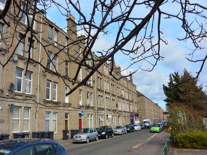 1 Bedroom Flat To Rent In Lyon Street, Dundee, DD4