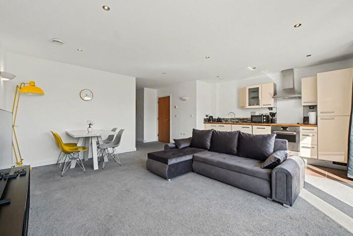 1 Bedroom Flat To Rent In Western Gateway, London, E16