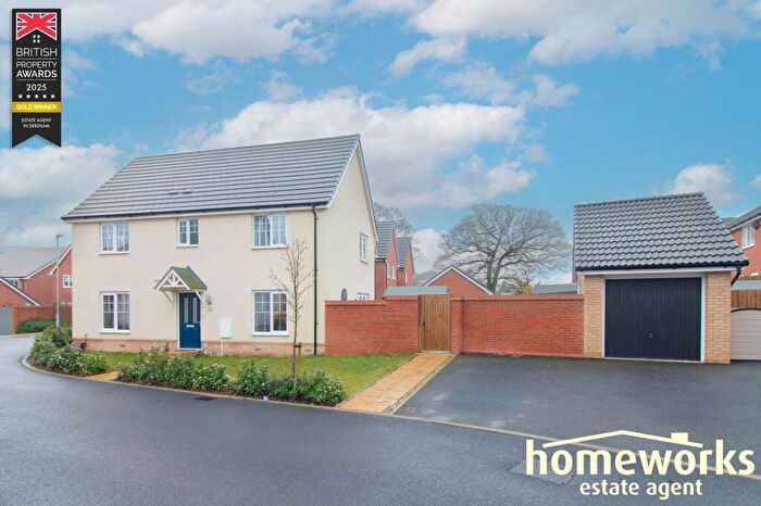 4 Bedroom Detached House For Sale In Phoenix Way, Norwich, Norfolk, NR5