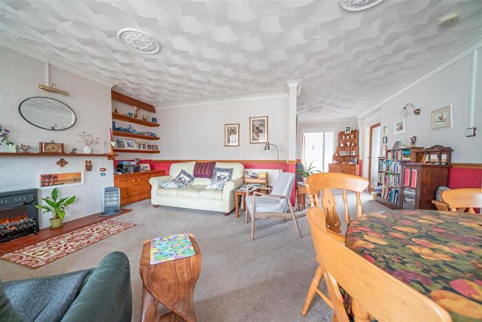 4 Bedroom Bungalow For Sale In Moorcombe Drive, Preston, Weymouth, DT3