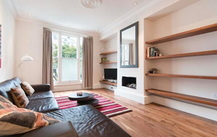 1 Bedroom Flat To Rent In George Street, Marylebone, London, W1H
