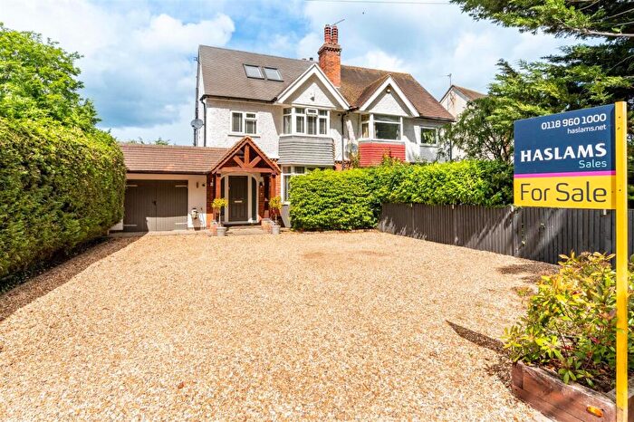 4 Bedroom Semi Detached House For Sale In Burghfield Road, Reading, RG30