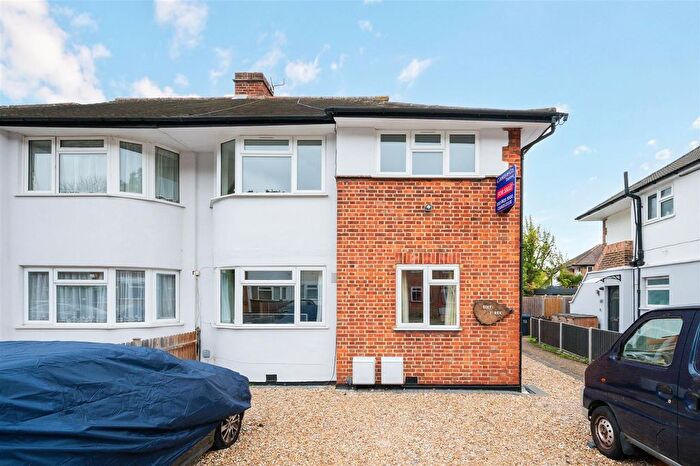2 Bedroom Maisonette For Sale In Runnymede, Colliers Wood, SW19