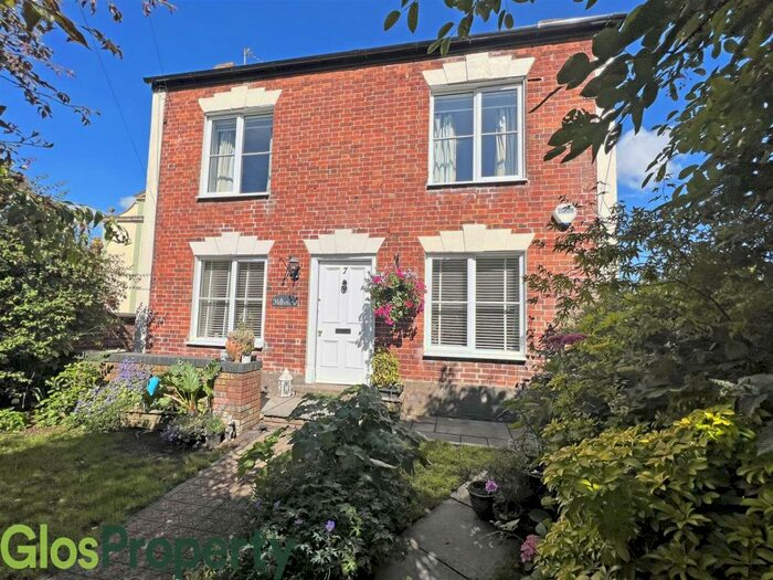 4 Bedroom Detached House For Sale In Barrs Lane, North Nibley, Dursley, GL11