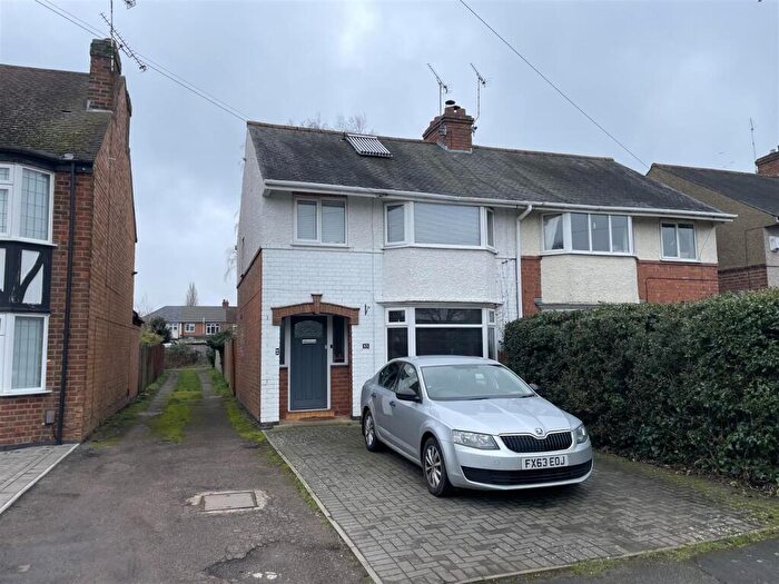 3 Bedroom Semi Detached House For Sale In Fareham Avenue, Rugby, CV22