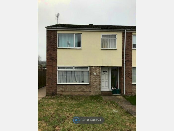 5 Bedroom Semi-Detached House To Rent In Sebastian Close, Colchester CO4