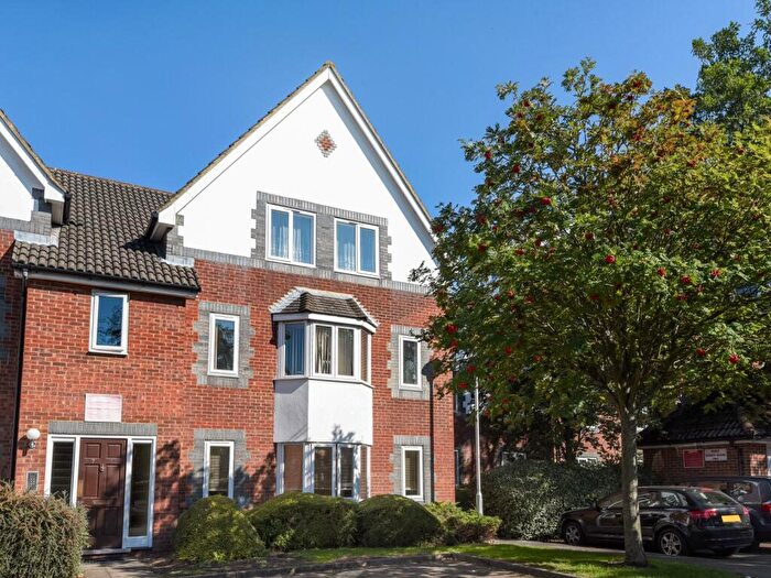 2 Bedroom Apartment To Rent In Stratheden Place, Reading, RG1