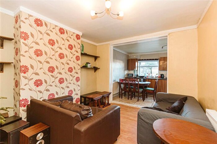 4 Bedroom Terraced House To Rent In Toronto Road, Horfield, Bristol, BS7