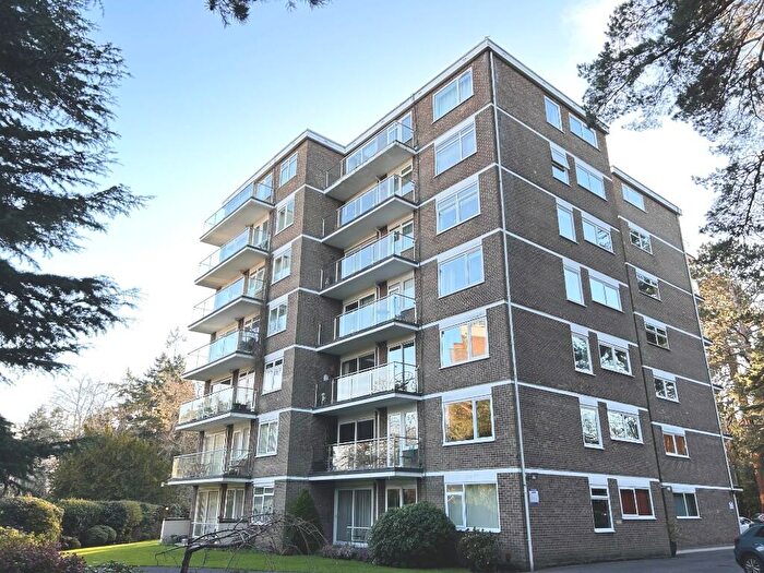 2 Bedroom Flat To Rent In Wilderton Road, Poole, Dorset, BH13