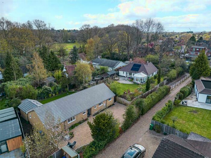 4 Bedroom Bungalow To Rent In Woking, GU22