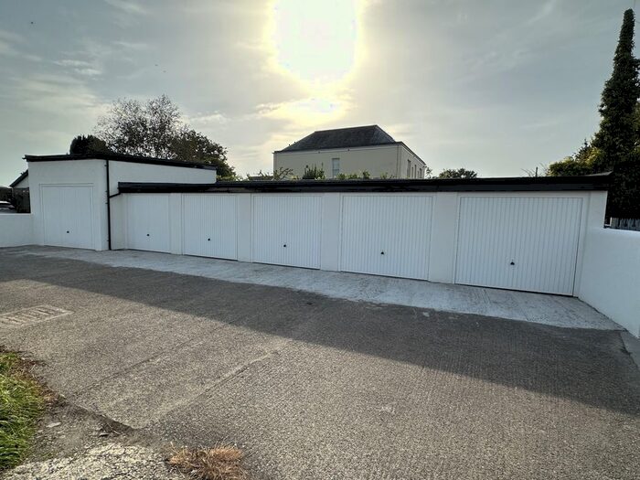 Garage / Parking To Rent In Castle Street, Torrington, EX38