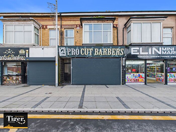 2 Bedroom Flat For Sale In Waterloo Road, Blackpool, FY4