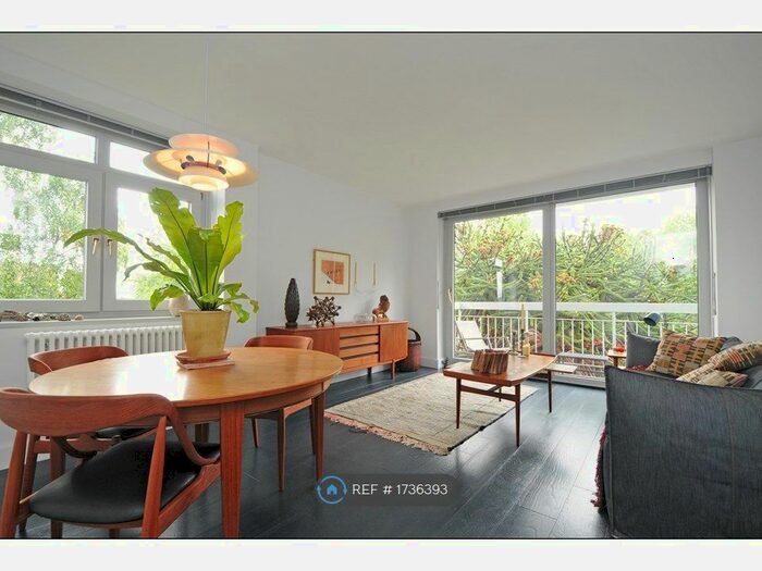 2 Bedroom Flat To Rent In Highgate Heights, London, N6