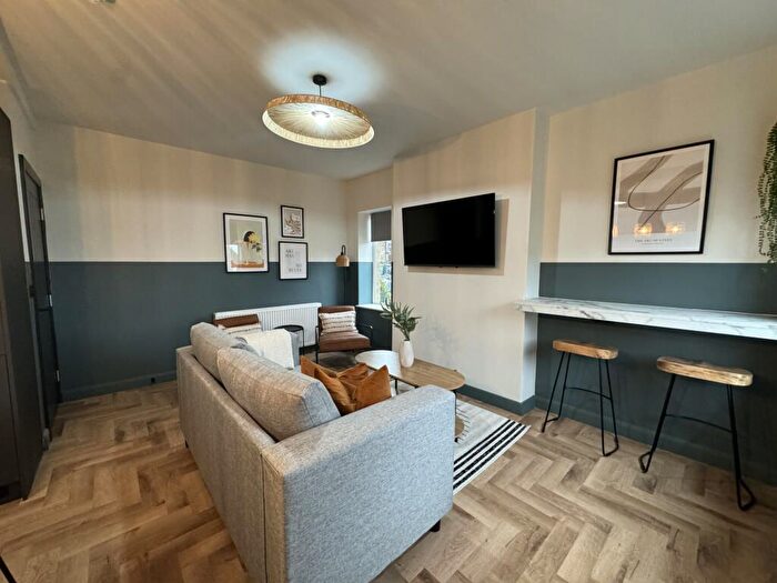 2 Bedroom Flat To Rent In Newbury Road, Bromley, BR2