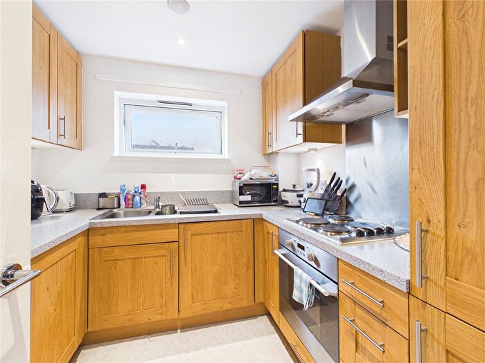 2 Bedroom Flat To Rent In Canalside, Redhill, Surrey, RH1