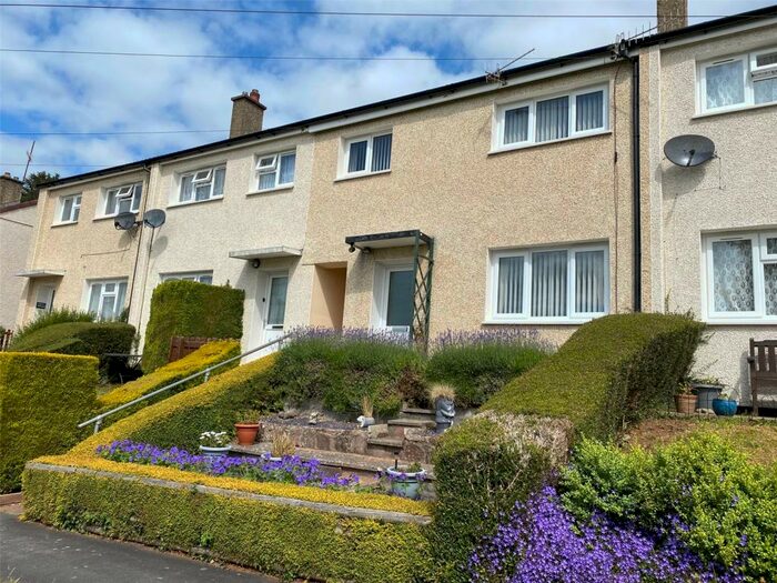 3 Bedroom Terraced House For Sale In Brynawelon, Brecon, Powys, LD3