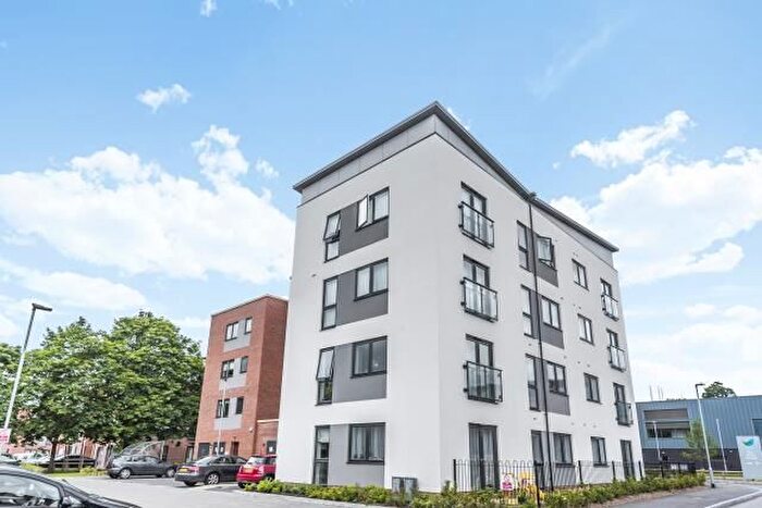 2 Bedroom Flat To Rent In Ruhemann Street, Reading, RG30