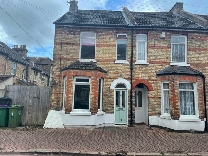 2 Bedroom House To Rent In Bradstone New Road, Folkestone, CT20