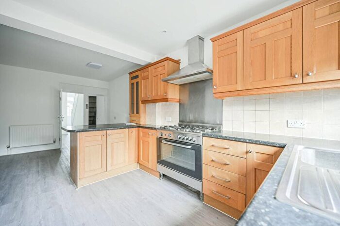 4 Bedroom Terraced House For Sale In Springfield Road, Walthamstow, London, E17