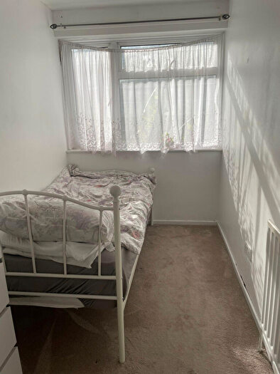 1 Bedroom Terraced House To Rent In West Arbour Street, London, E1