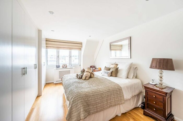 1 Bedroom Flat For Sale In Sussex Place, Hyde Park Estate, London, W2