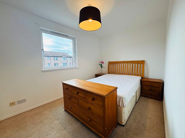 2 Bedroom Flat To Rent In Headland Court, Garthdee, Aberdeen, AB10