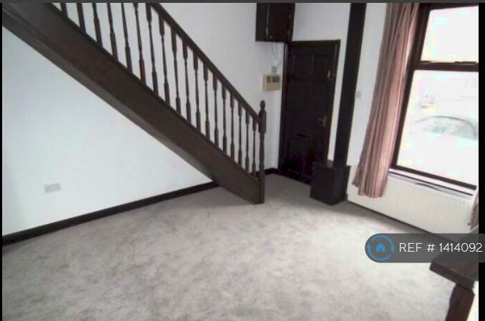 2 Bedroom Terraced House To Rent In Rutland St, Blackburn, BB2