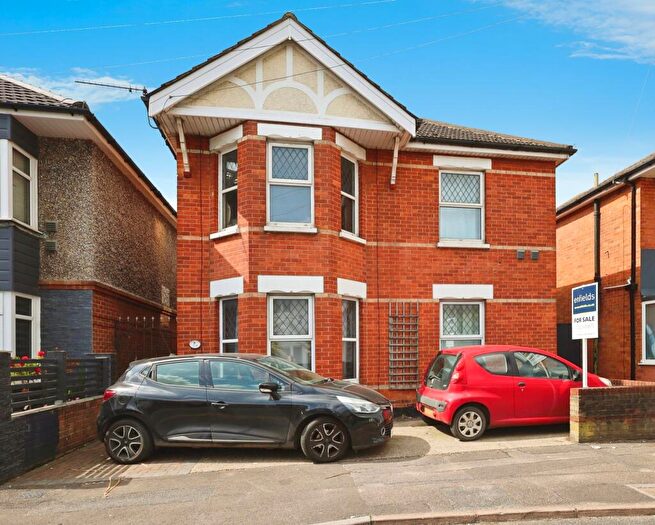 6 Bedroom Property To Rent In Ensbury Park Road, Bournemouth, BH9