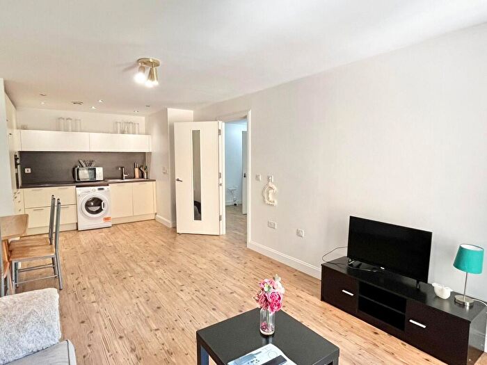 1 Bedroom Flat To Rent In St. John's Walk, Birmingham, B5