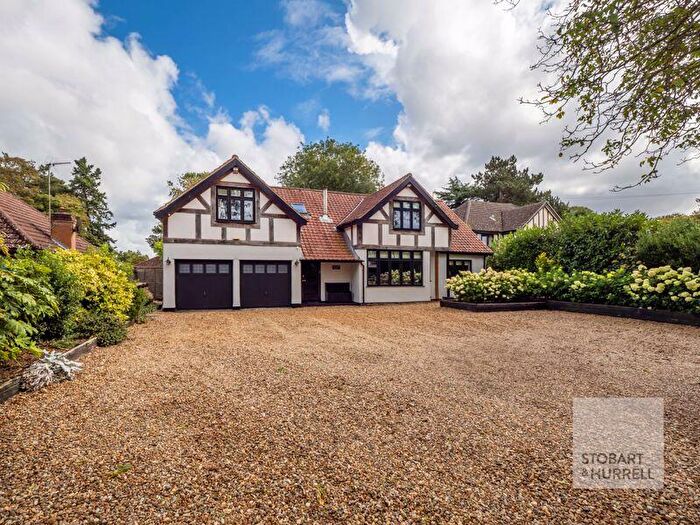 5 Bedroom Detached House For Sale In Norwich Road, Wroxham, Norfolk, NR12